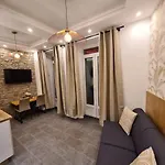 Briloc Centre Apartment
