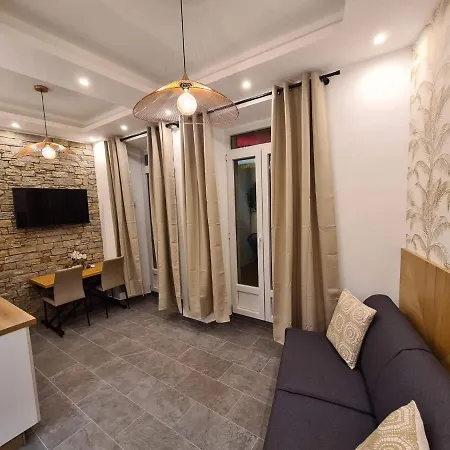 Briloc Centre Апартаменты